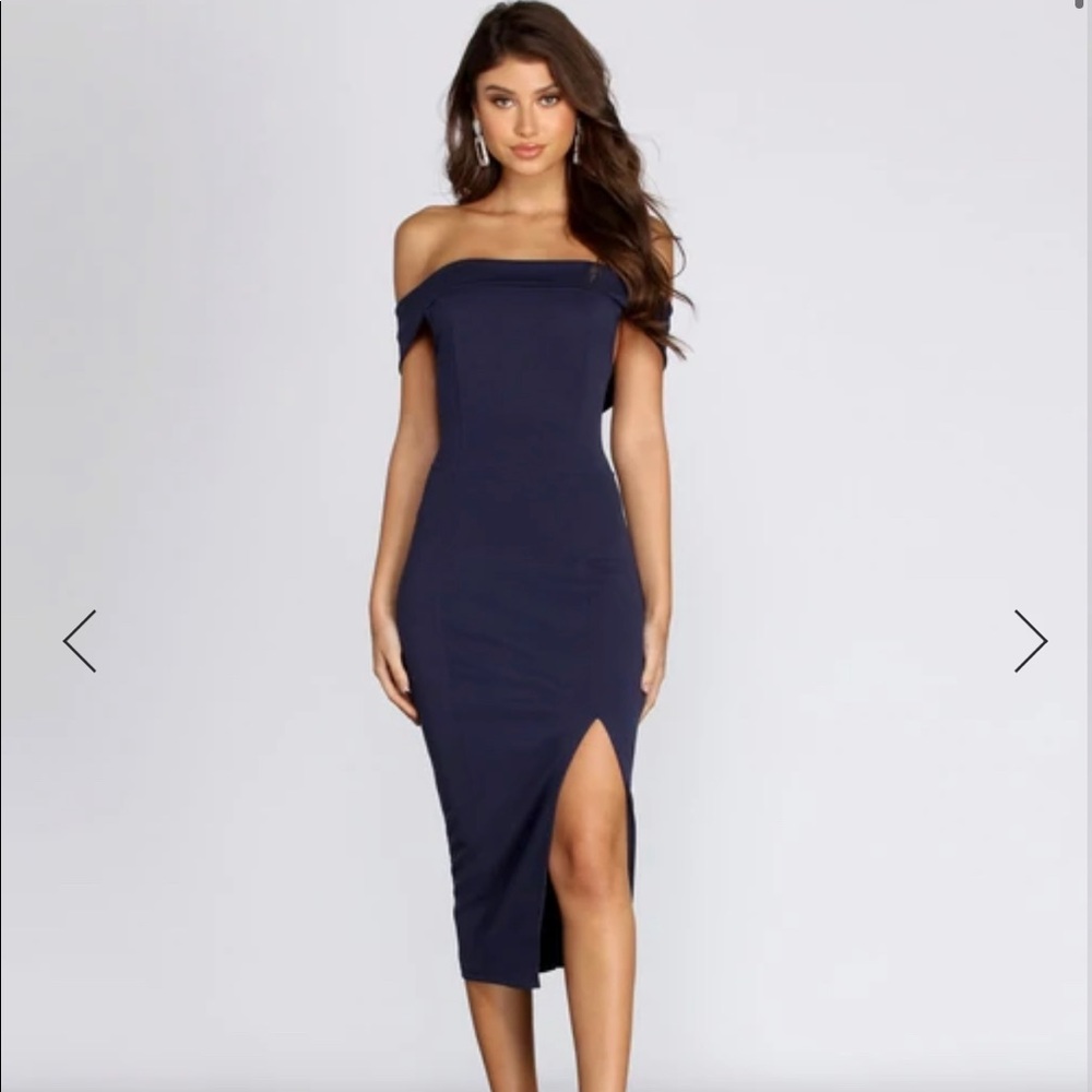 SOLD Windsor Kate Formal Crepe Midi Dress